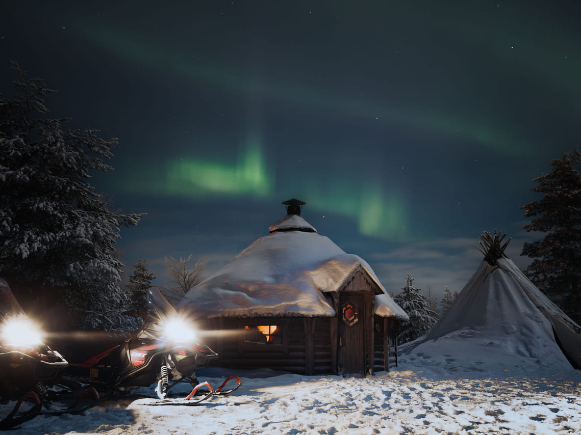 Northern lights by snowmobile 2