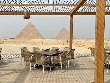 Great Pyramids Tour with Lunch in Giza, Cairo