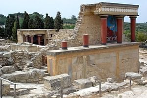 Skip the Line: Knossos Palace and Heraklion Archaeological Museum 