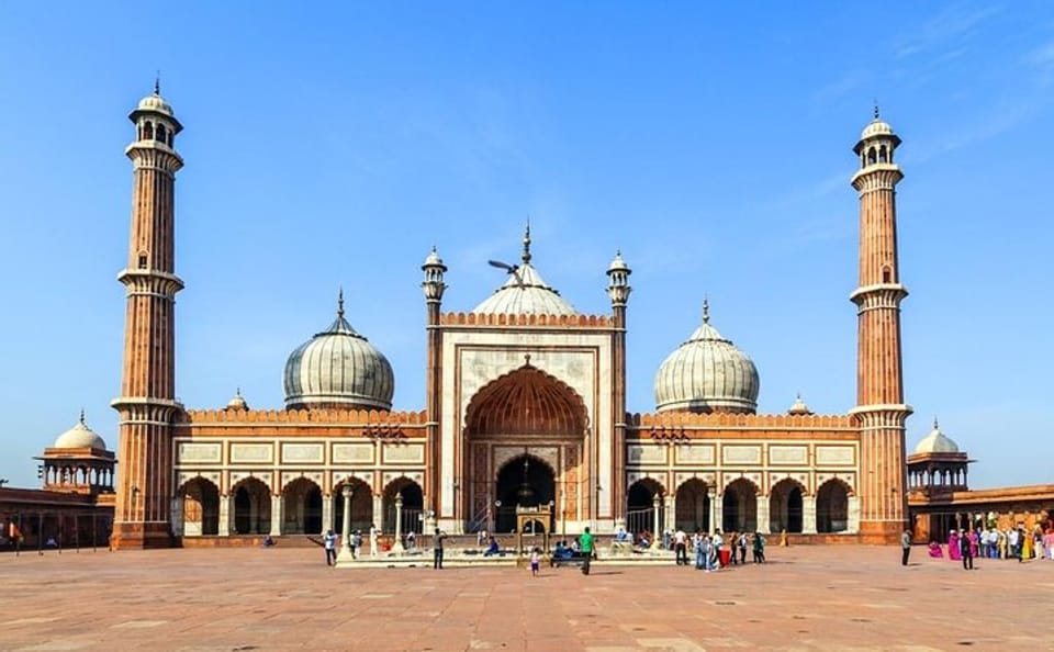5-Hour Private Guided Cultural Tour of Delhi with Transport