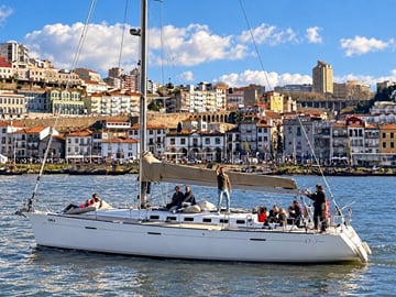 Small-Group Porto Food & Douro Sailing Experience