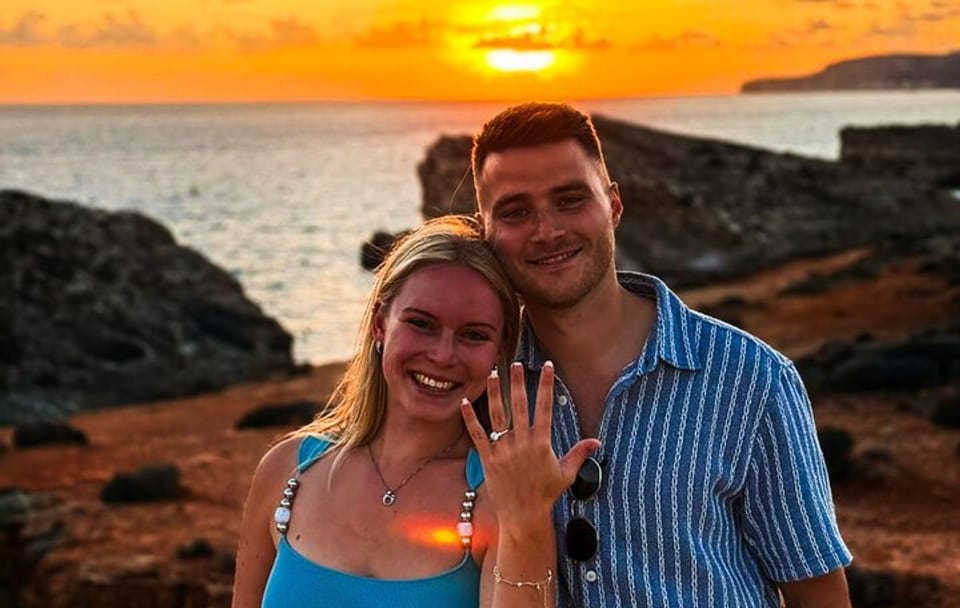 Private Sunset Proposal Boat Tour in Malta's Blue Lagoon