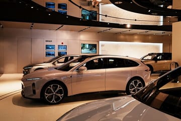 Shanghai Tech Tour: Driverless Cars and Humanoid Robots