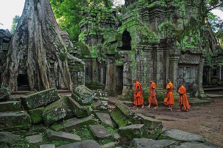 Siem Reap Adventure: Explore Angkor Temples & Floating Village