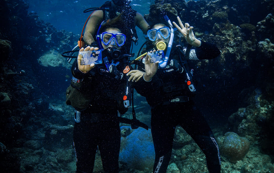 Introductory Scuba Diving Experience in Jeddah