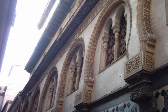 Granada Private Walking Tour with a Professional Guide 5