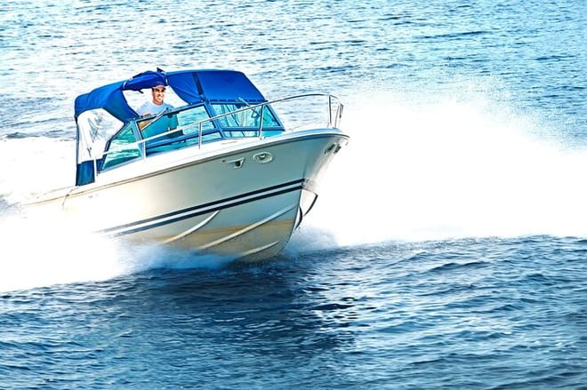 Speed Boat to Abo Munkar Island &amp; Water Sport Semi Private - Hurghada