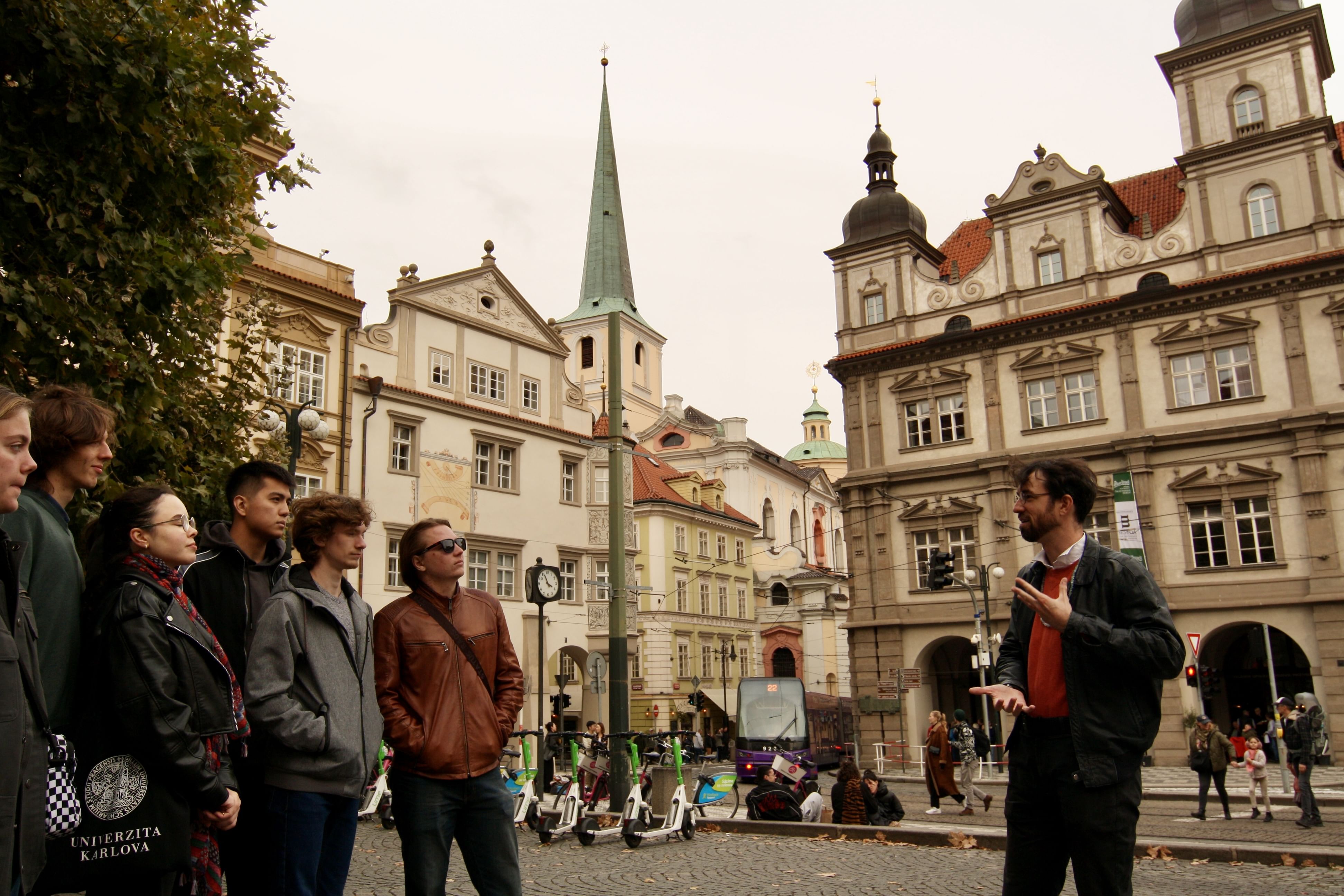 Cobblestone streets and baroque houses in Prague’s Little Side