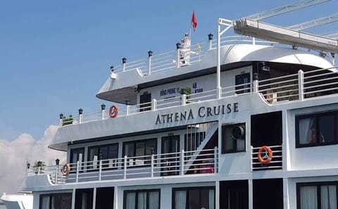 Athena Cruise – Luxury Overnight Cruise in Halong Bay 2D1N Tour