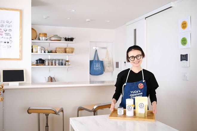 Please try my premium Japanese tea collections during the class!