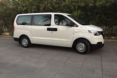 Van hire with driver for 5 hours in Dubai
