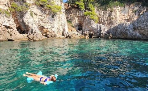 Alanya Pirate Boat Tour with Foam, Lunch, Soft Drinks , Transfer