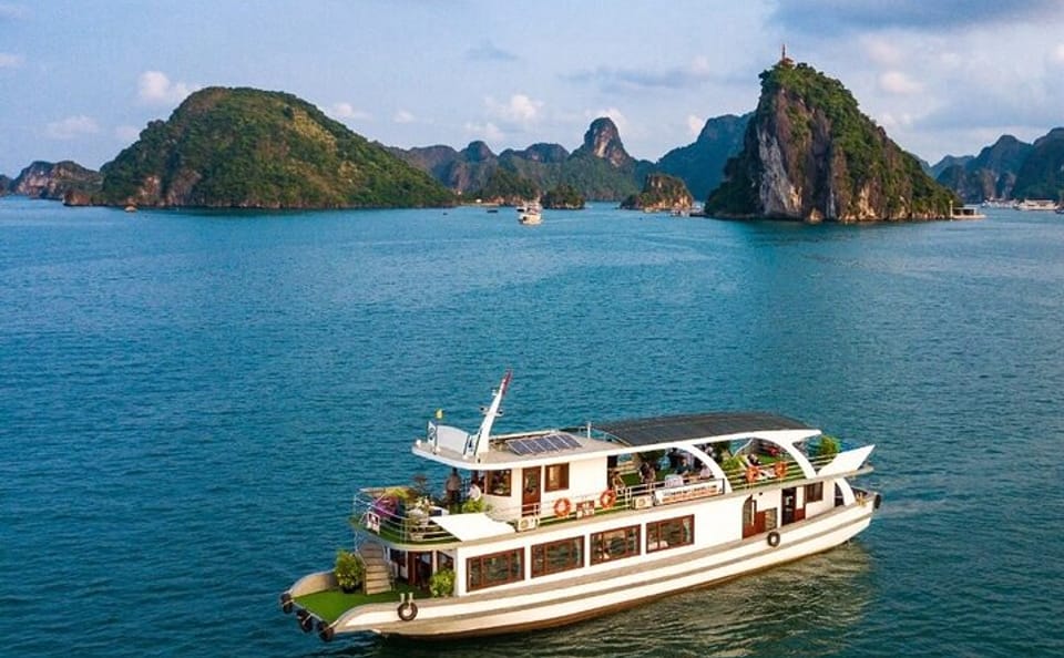 Luxury Day Cruise in Halong Bay from Hanoi for Small Groups