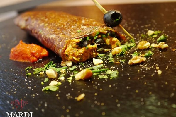 Eiffel Tower & Seine Cruise with hotel pick up and Crepe Tasting 