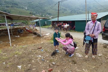 Hanoi to Sapa Adventure: 2-Day Bus Tour with Overnight Stay