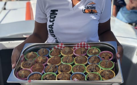 VIP Catamaran Snorkeling and Brunch Tour in Noord, Aruba