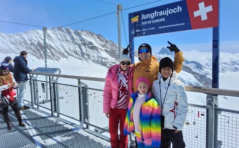 Swiss Alps Adventure Tour: Zermatt and Jungfrau Highlights