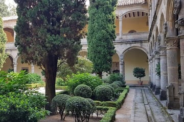 Walking Tour of Plasencia's Cathedral and Historic Sites