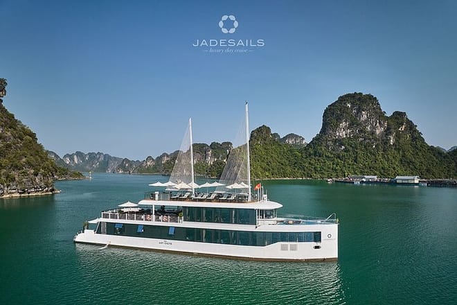 Luxury Jade Sail Day Cruise Tour in Ha Long Bay and Lan Ha Bay
