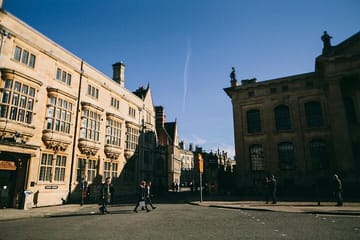 Full Day Oxford Tour from London with Bodleian Library Visit