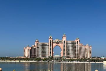 Dubai City Tour: Explore Souks, Old Town, and Dubai Frame