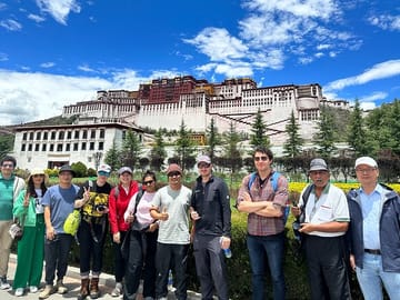 6-Day Lhasa and Namtso Lake Adventure with Travel Permit