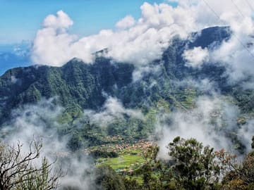 Private Full-Day 4x4 Tour of West Madeira from Funchal