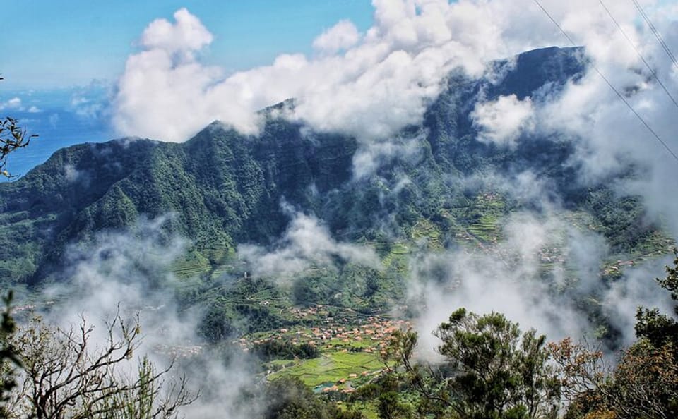 Private Full-Day 4x4 Tour of West Madeira from Funchal