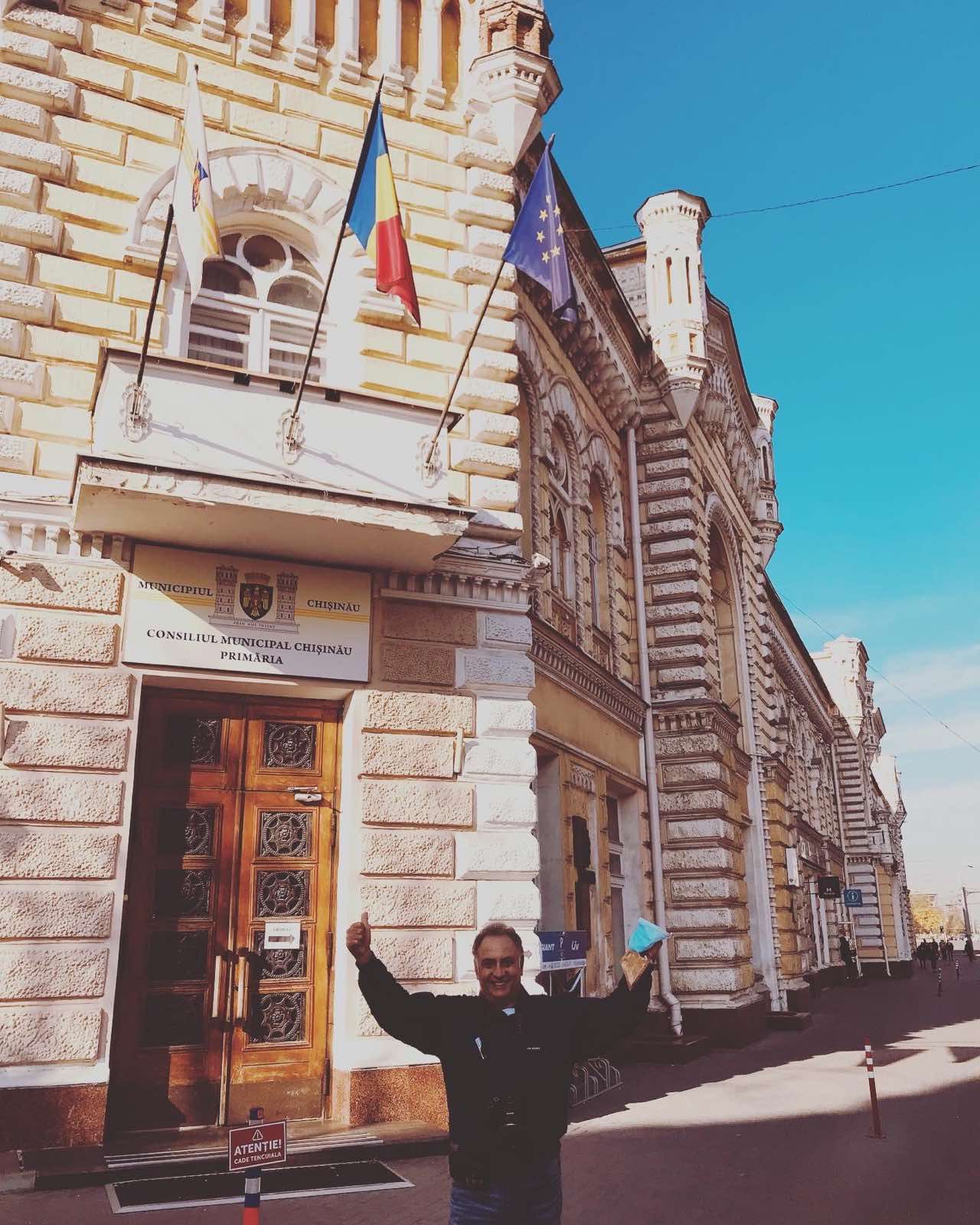 Our tourists from Columbia discovering Chisinau