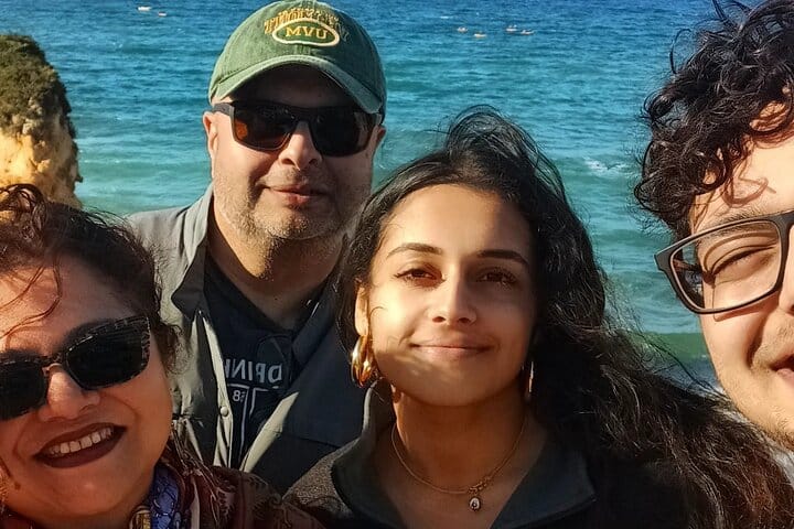 Another happy family doing the Algarve tour.