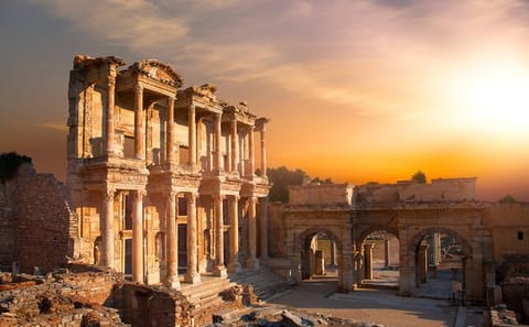 Private Ephesus Tour from Kuşadası Port by Luxury Minivan