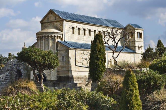 Tierra Santa, Spanish-speaking guide (Sunday)