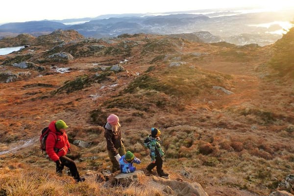 Bergen Classic - Hiking from Mount Ulriken to Mt Floyen