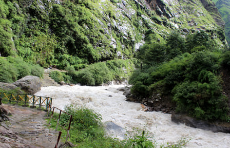 Himalayan Bliss: Yoga, Wellness & Hiking Retreat in Nepal (5 Days)