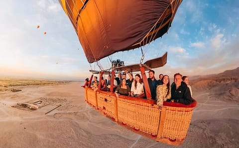 Private One-Day Tour of Karnak and Valley of the Kings in Luxor