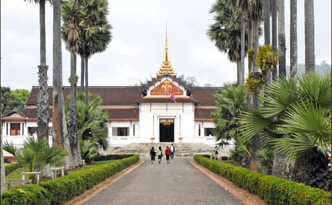 Luang Prabang Classic City Tour with Pak Ou Boat Ride