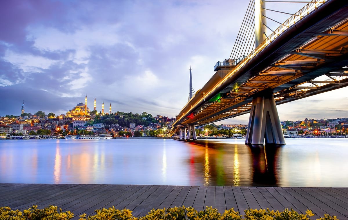 Istanbul to Viena   – round bus tour 12 days/11 nights