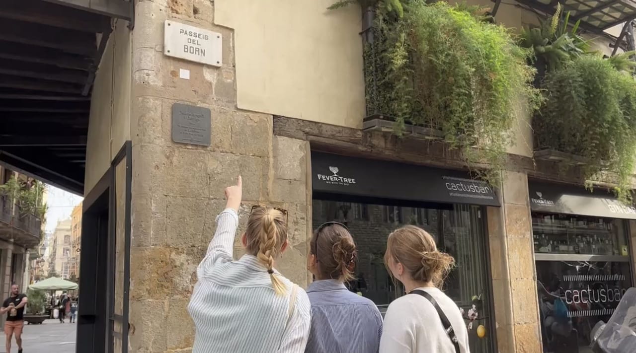 Secrets of Barcelona Self-Guided Exploration Game Tour 6