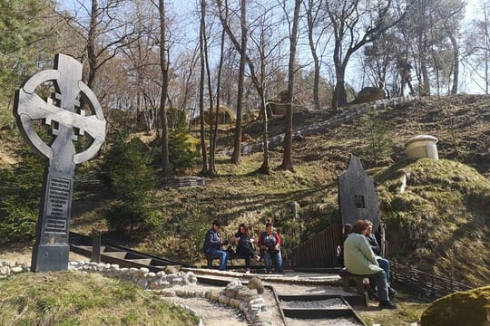 Full-Day Geological and Rural Tour with Traditional Lunch