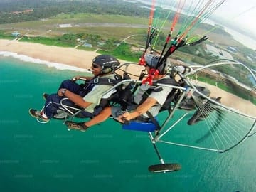 Paramotoring Adventure Over Negombo's Coastal Scenery