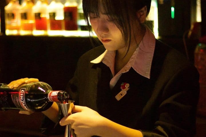 Da Nang Secret Cocktail Experience through Hidden Bars 9