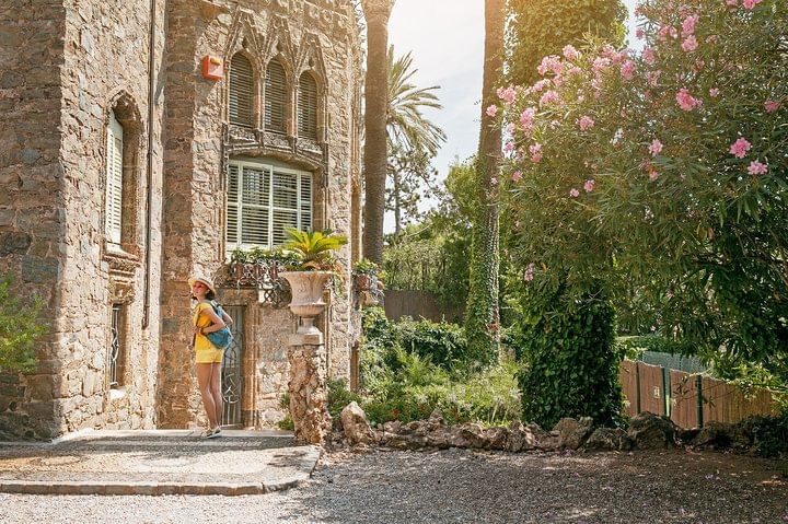 Colonia Guell & Casa Vicens Skip-the-Line Ticket Private Tour 