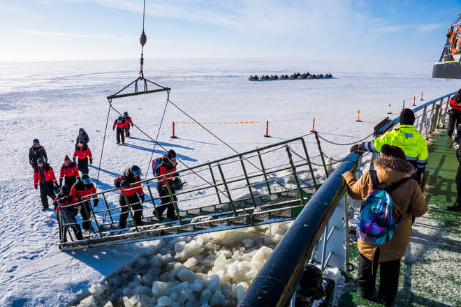 From Rovaniemi: Icebreaker Sampo Cruise and Ice Floating