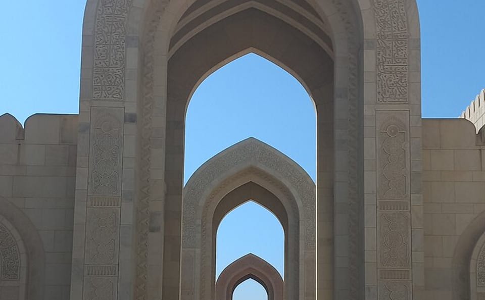 Private Half-Day Adventure in Muscat and Bimmah Sinkhole