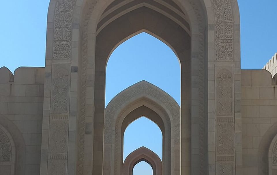 Private Half-Day Adventure in Muscat and Bimmah Sinkhole