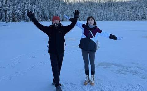 Lake Louise, Emerald Lake & Peyto Lake Day Tour from Calgary