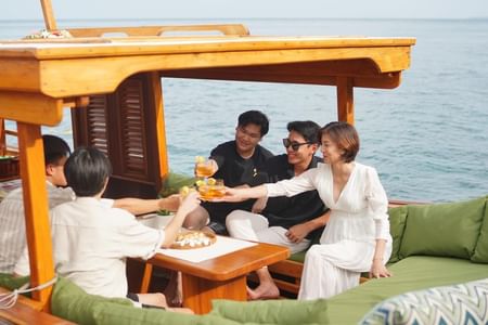 Phuket: Private Full-Day Luxury Long-Tail Boat Experience