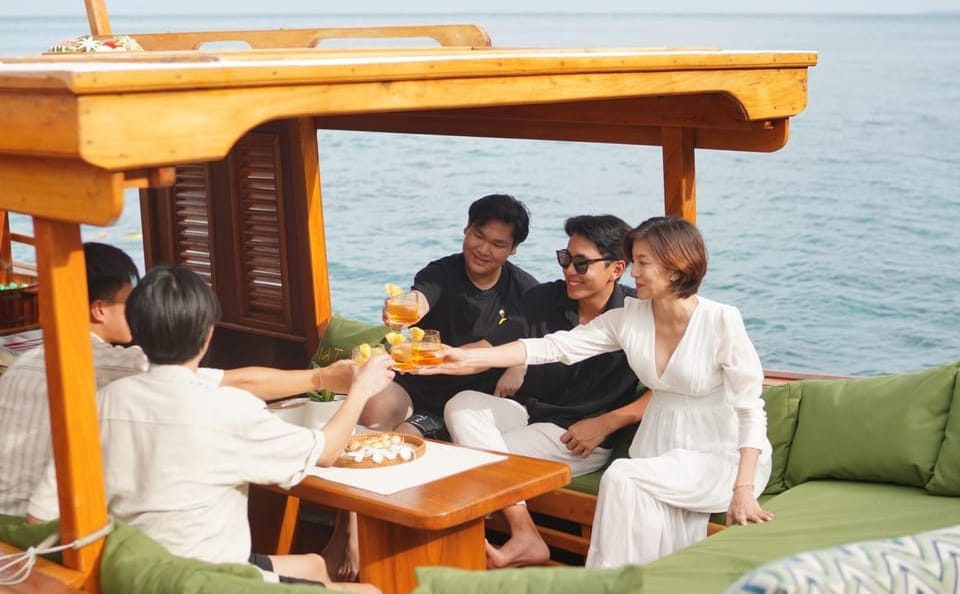 Luxury Full-Day Long-Tail Boat Tour from Chalong, Phuket