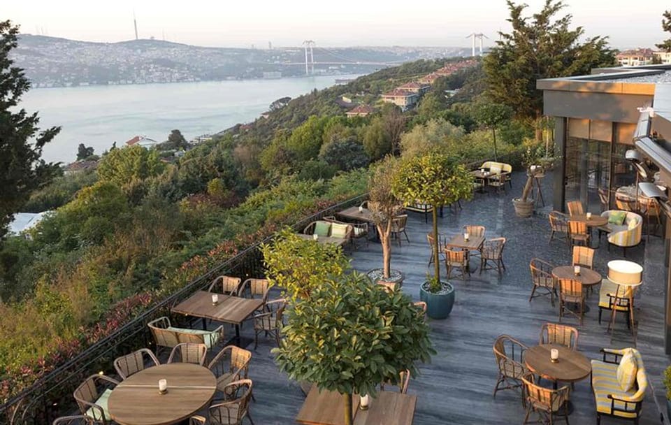 Private Istanbul Car & Driver Service – Flexible Custom Tour