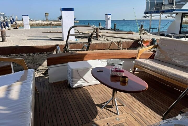 Private Boat , Fishing & Snorkeling Full Day & Lunch – Hurghada